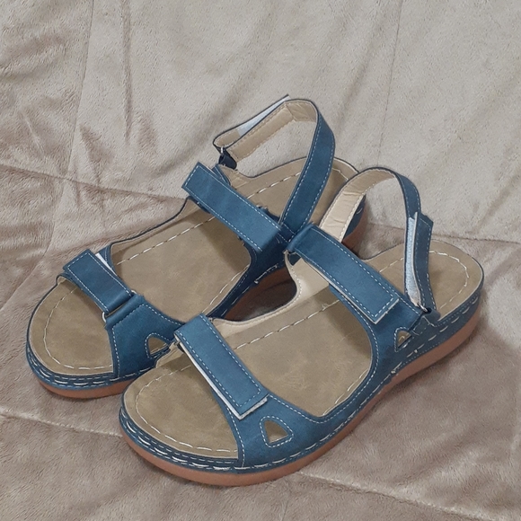 Comfortable sandals size 8 - Picture 2 of 11